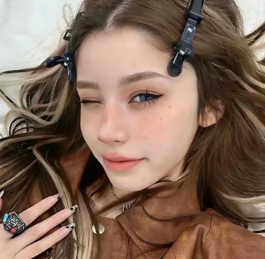 失落的帝国：神秘的水晶